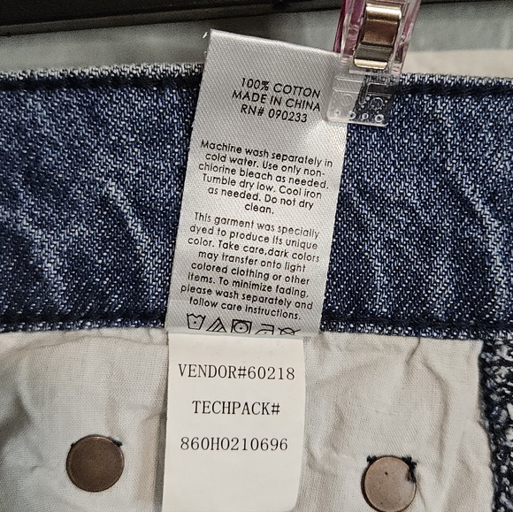 PacSun Blue Jeans with bandana patchwork size 23 - Picture 11 of 13